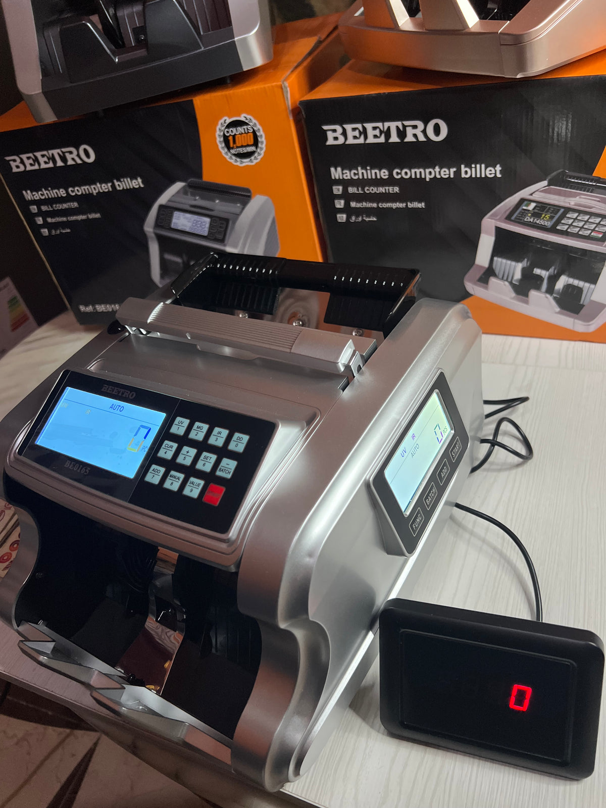 Compeuse et Detecteurs Billet BEETRO 0165 كبيرة3 فيشار